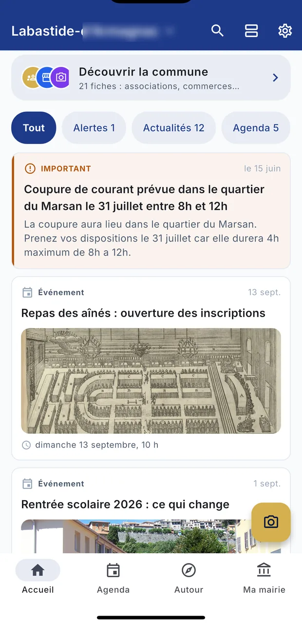 L'écran d'accueil de l'application : alertes, actualités et agenda réunis, avec les filtres en haut.